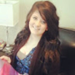 Meet your Posher, Alyssa